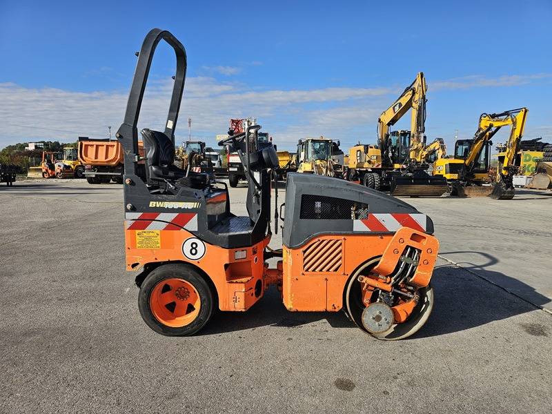 BOMAG BW100AC-4 - Kombihenger: 4 kép. BOMAG BW100AC-4 - Kombihenger: 4 kép.