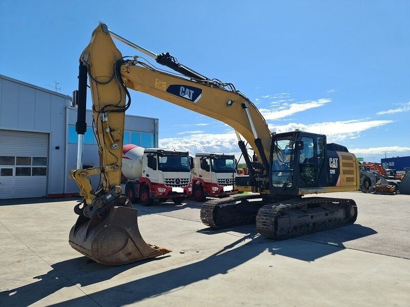 Lánctalpas kotró Caterpillar 329E: 6 kép.