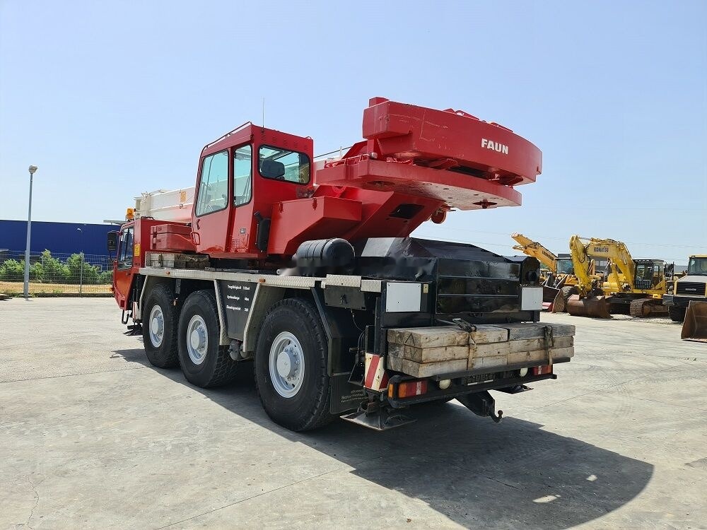 FAUN RTF40-3 6X6X6 Jib - Autódaru: 4 kép. FAUN RTF40-3 6X6X6 Jib - Autódaru: 4 kép.