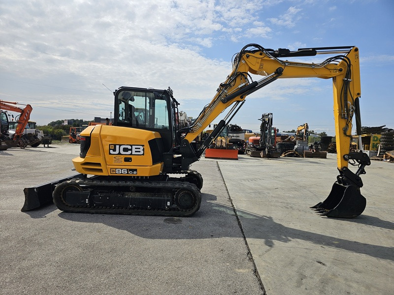 JCB 86C-2T - Lánctalpas kotró: 4 kép. JCB 86C-2T - Lánctalpas kotró: 4 kép.