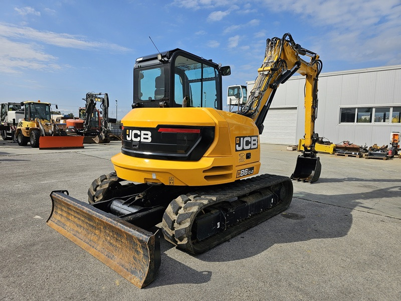 JCB 86C-2T - Lánctalpas kotró: 3 kép. JCB 86C-2T - Lánctalpas kotró: 3 kép.