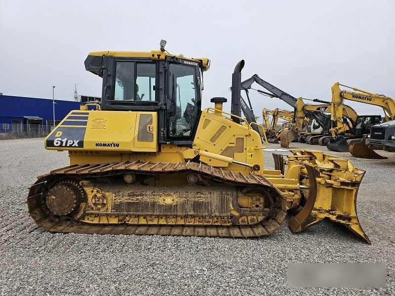 Komatsu D61 PX-23 - Buldózer: 5 kép. Komatsu D61 PX-23 - Buldózer: 5 kép.