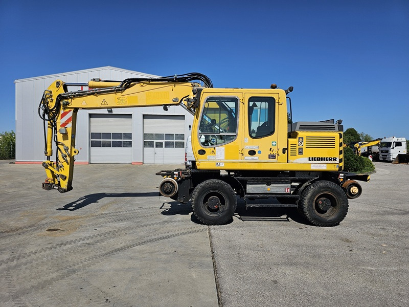 LIEBHERR A900C ZW - Gumikerekes kotró: 1 kép. LIEBHERR A900C ZW - Gumikerekes kotró: 1 kép.