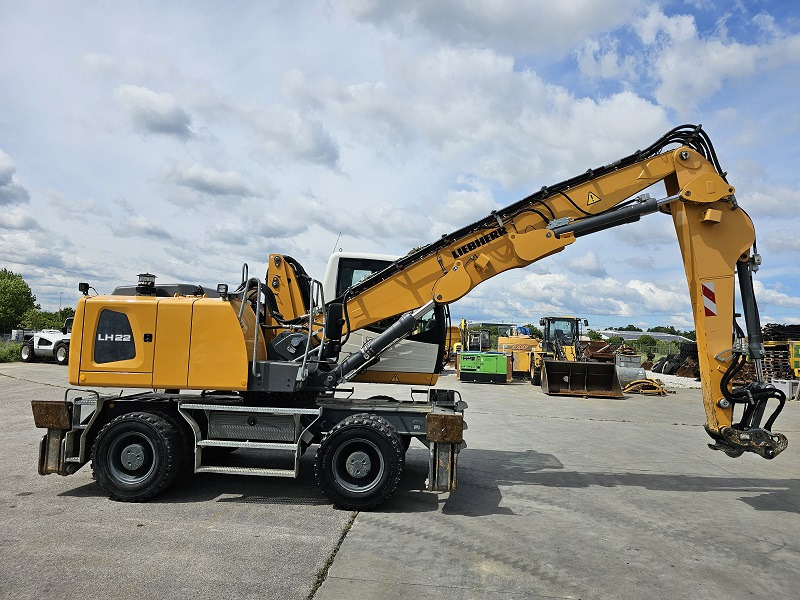 LIEBHERR LH22M - Hulladék kotró: 5 kép. LIEBHERR LH22M - Hulladék kotró: 5 kép.
