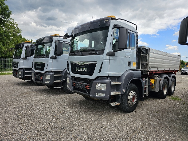 MAN TGS 26.440 6x4 EUR 6 Intarder kipper - Billenőplatós teherautó: 1 kép. MAN TGS 26.440 6x4 EUR 6 Intarder kipper - Billenőplatós teherautó: 1 kép.