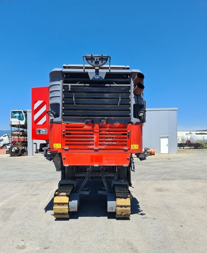 Wirtgen W210 - Aszfaltmaró: 3 kép. Wirtgen W210 - Aszfaltmaró: 3 kép.