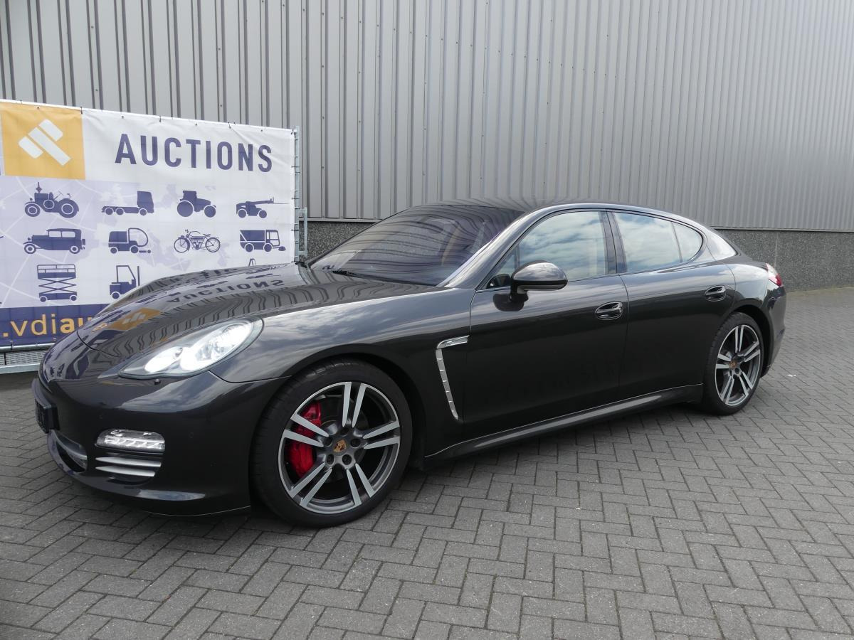 Porsche Panamera, Platina Edition - Egyéb gépek: 1 kép. Porsche Panamera, Platina Edition - Egyéb gépek: 1 kép.