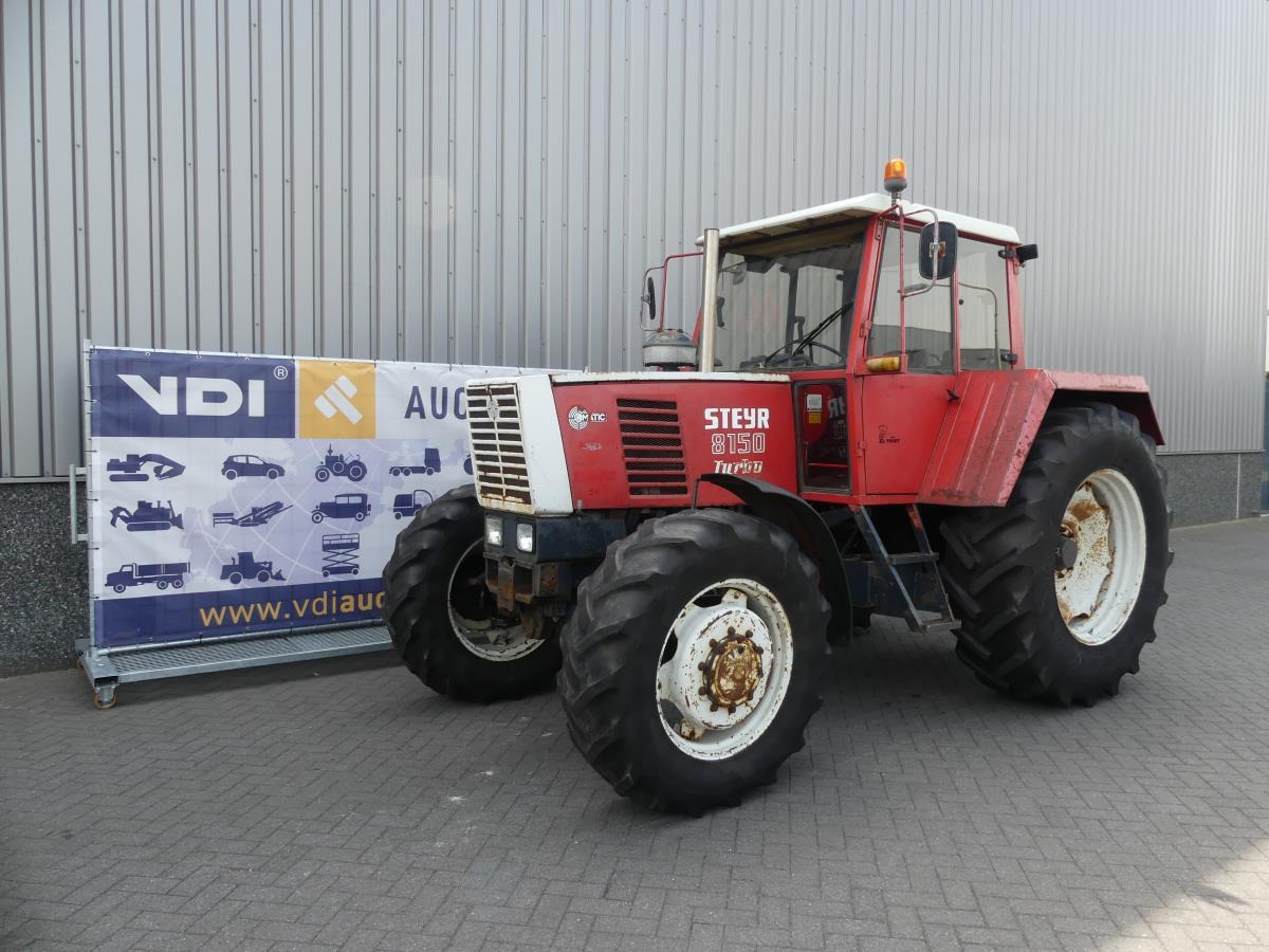Steyr 8150 - Traktor: 1 kép. Steyr 8150 - Traktor: 1 kép.