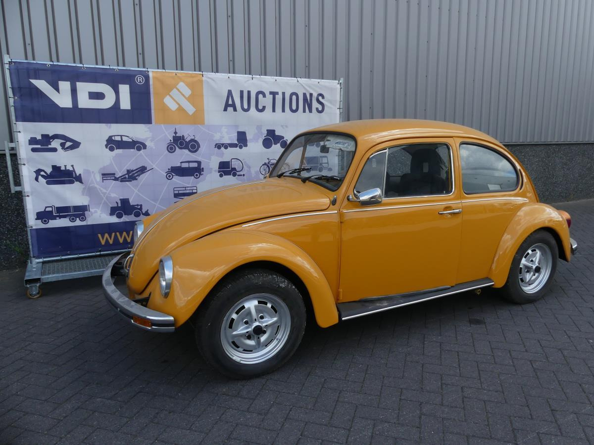 Volkswagen Käfer 111011 - Autó: 1 kép. Volkswagen Käfer 111011 - Autó: 1 kép.