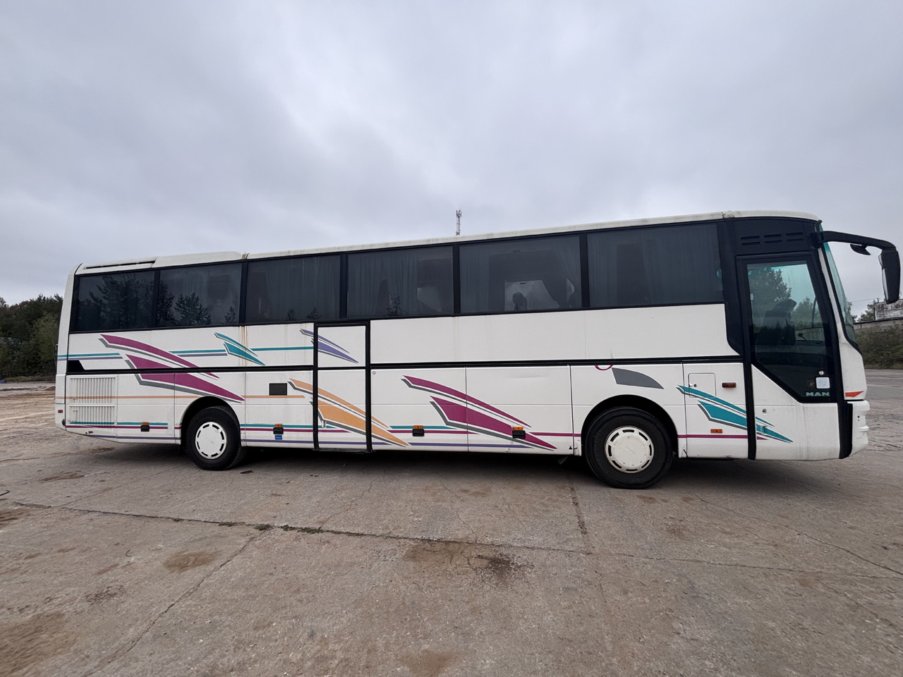 MAN - Távolsági busz: 4 kép. MAN - Távolsági busz: 4 kép.