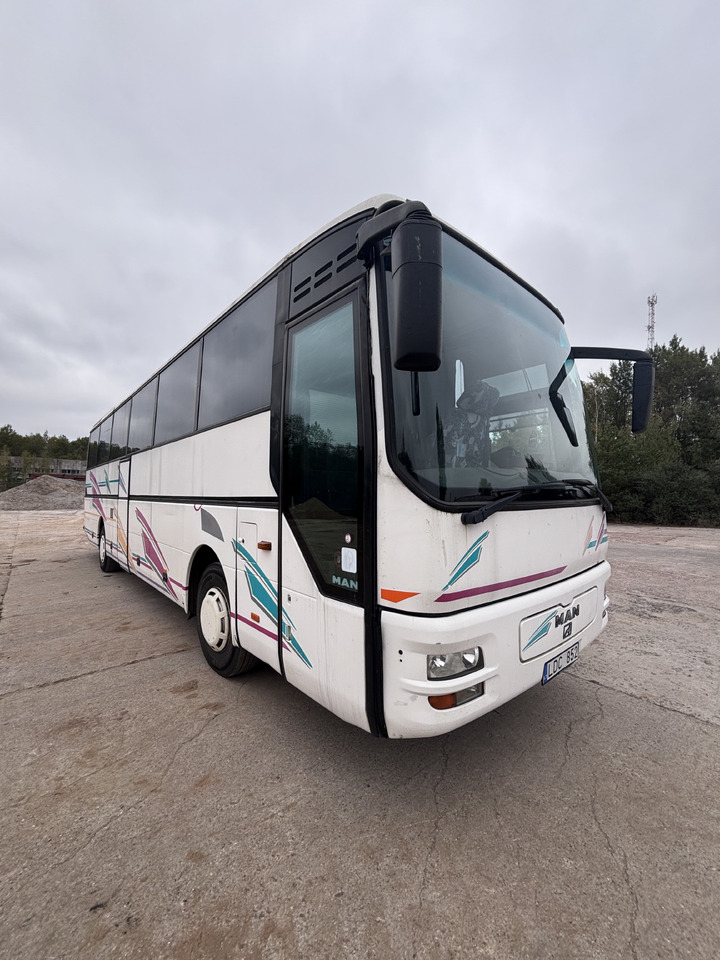 MAN - Távolsági busz: 3 kép. MAN - Távolsági busz: 3 kép.