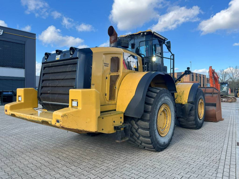 Cat 982M - Gumikerekes homlokrakodó: 3 kép. Cat 982M - Gumikerekes homlokrakodó: 3 kép.