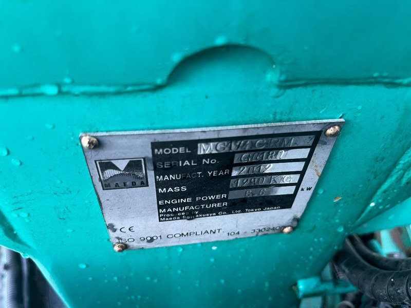 Maeda MC 174 CRM - Mini daru: 4 kép. Maeda MC 174 CRM - Mini daru: 4 kép.