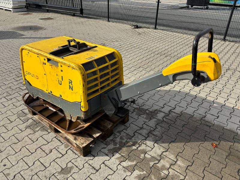WACKER NEUSON DPU110Lem970 - Lapvibrátor: 2 kép. WACKER NEUSON DPU110Lem970 - Lapvibrátor: 2 kép.