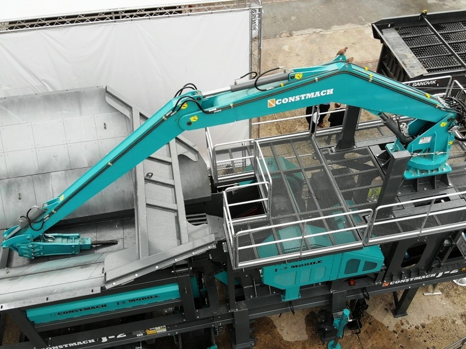 CONSTMACH Brise-Roche Hydraulique – Puissance Maximale pour les Travaux de Démolition les Plus Durs - Törőgép: 2 kép. CONSTMACH Brise-Roche Hydraulique – Puissance Maximale pour les Travaux de Démolition les Plus Durs - Törőgép: 2 kép.