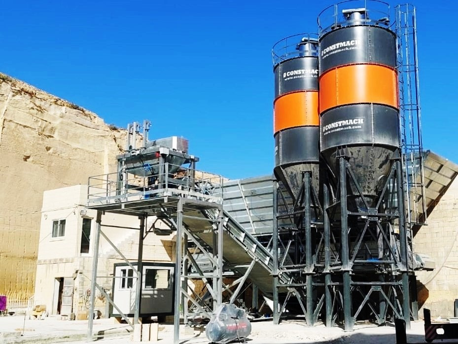 Constmach 100 m³/h Dry Type Concrete Batching Plant - Betonüzem: 1 kép. Constmach 100 m³/h Dry Type Concrete Batching Plant - Betonüzem: 1 kép.