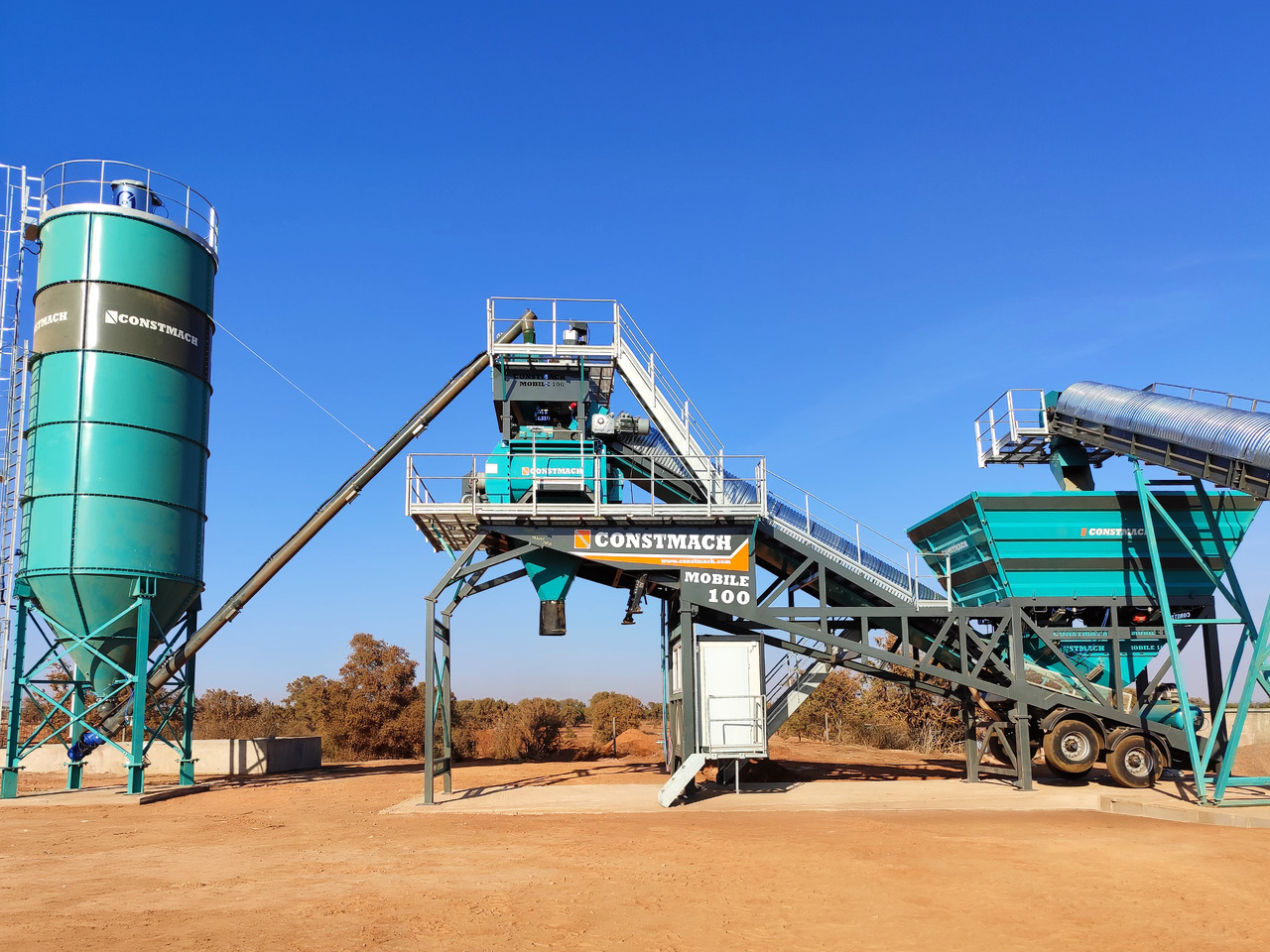Constmach 100 m³/h Mobile Concrete Batching Plant - Betonüzem: 1 kép. Constmach 100 m³/h Mobile Concrete Batching Plant - Betonüzem: 1 kép.