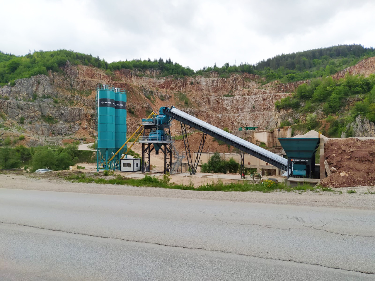 Constmach 100 m³/h Stationary Concrete Batching Plant - Betonüzem: 3 kép. Constmach 100 m³/h Stationary Concrete Batching Plant - Betonüzem: 3 kép.