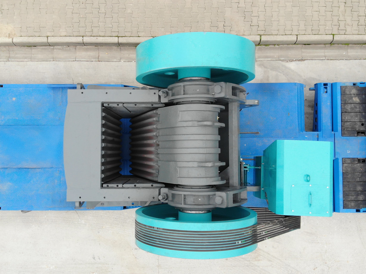 Constmach Delivery Of 60-110 Tph Jaw Crushers In Stock - Pofás törő: 3 kép. Constmach Delivery Of 60-110 Tph Jaw Crushers In Stock - Pofás törő: 3 kép.