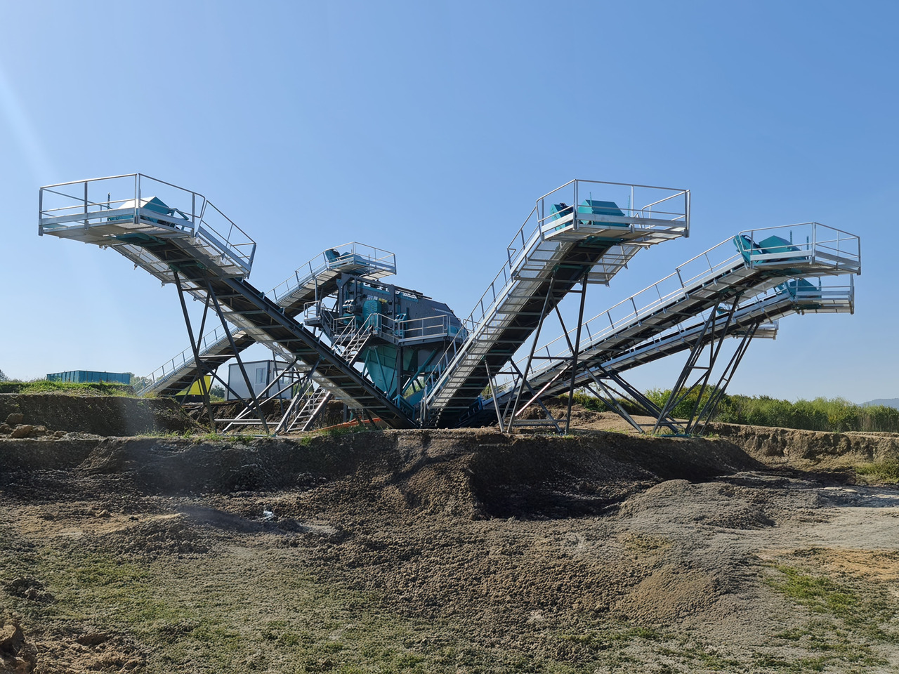 Constmach Installation Stationnaire De Lavage Et De Criblage De Sable Et De Gravier - Osztályozó berendezés: 5 kép. Constmach Installation Stationnaire De Lavage Et De Criblage De Sable Et De Gravier - Osztályozó berendezés: 5 kép.