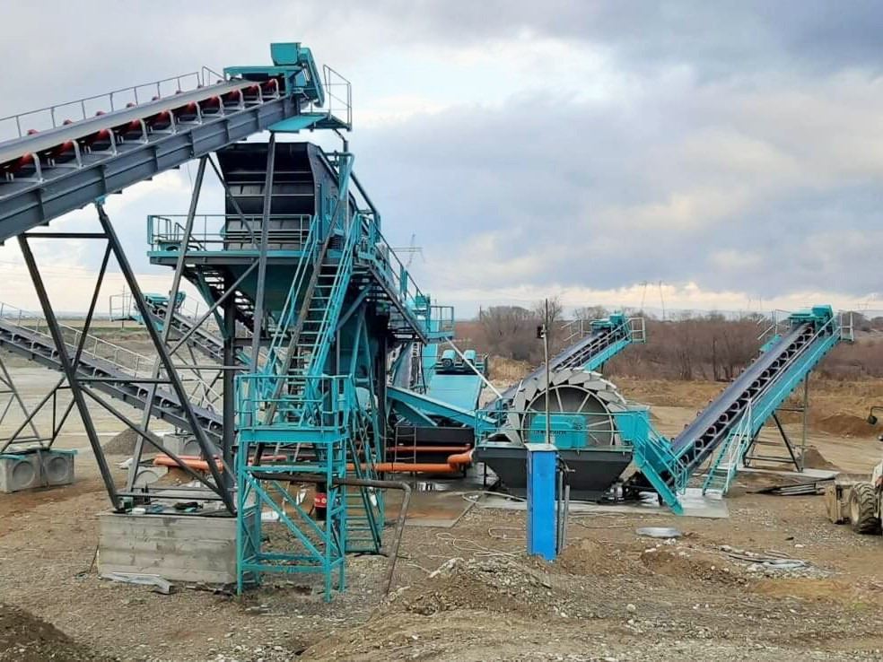 Constmach Installation Stationnaire De Lavage Et De Criblage De Sable Et De Gravier - Osztályozó berendezés: 4 kép. Constmach Installation Stationnaire De Lavage Et De Criblage De Sable Et De Gravier - Osztályozó berendezés: 4 kép.