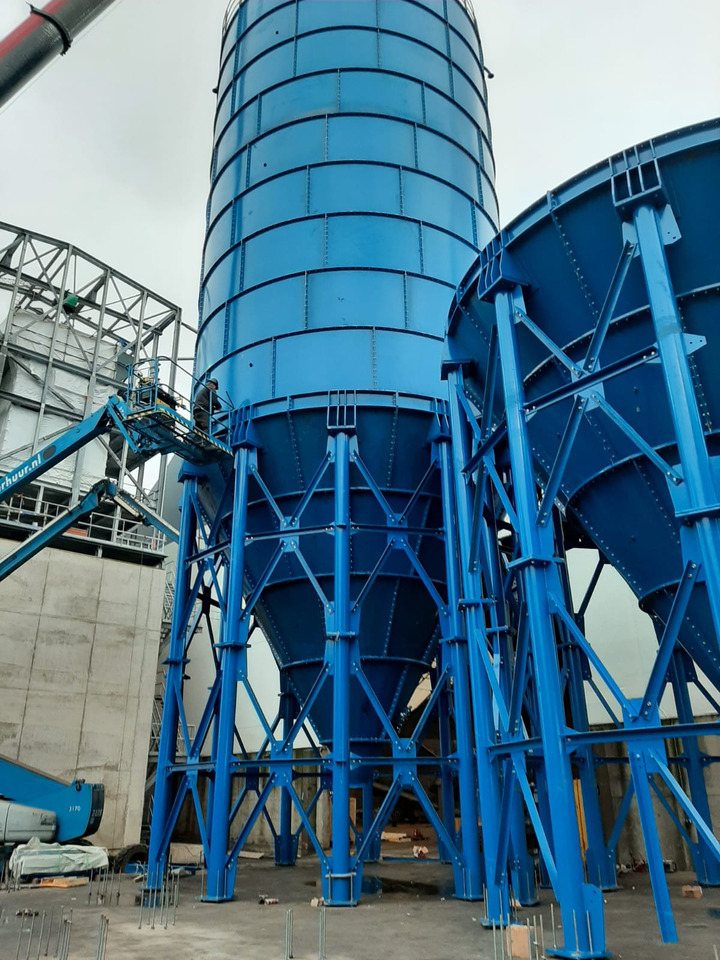 Constmach Silo à Ciment d'une Capacité de 1000 Tonnes - Cementsiló: 3 kép. Constmach Silo à Ciment d'une Capacité de 1000 Tonnes - Cementsiló: 3 kép.