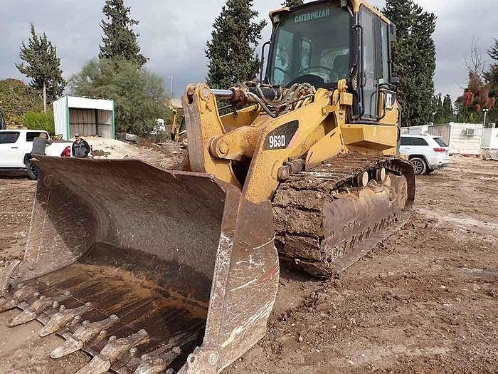 CAT 963D - Kotrógép: 1 kép. CAT 963D - Kotrógép: 1 kép.