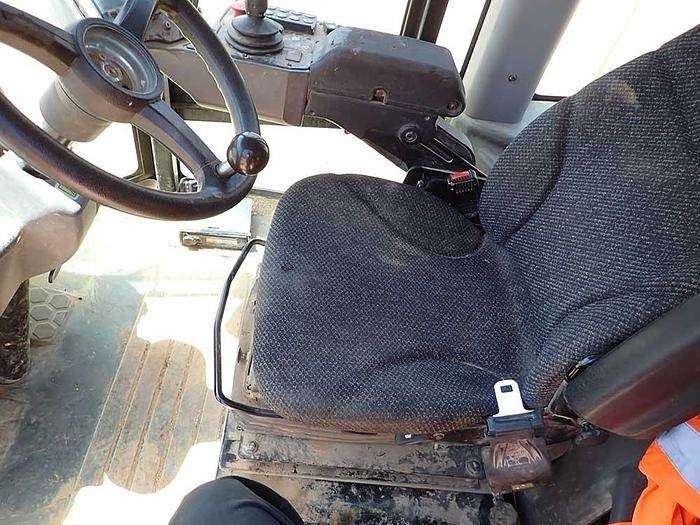 CAT CS64B  lízing CAT CS64B: 16 kép.