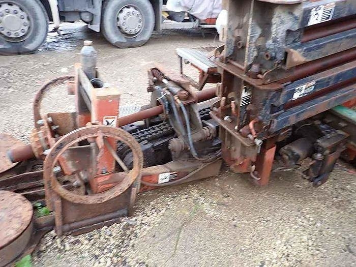 Fúrógép Ditch Witch JT4020: 8 kép.