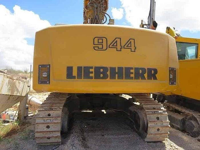 Liebherr 944C - Kotrógép: 4 kép. Liebherr 944C - Kotrógép: 4 kép.