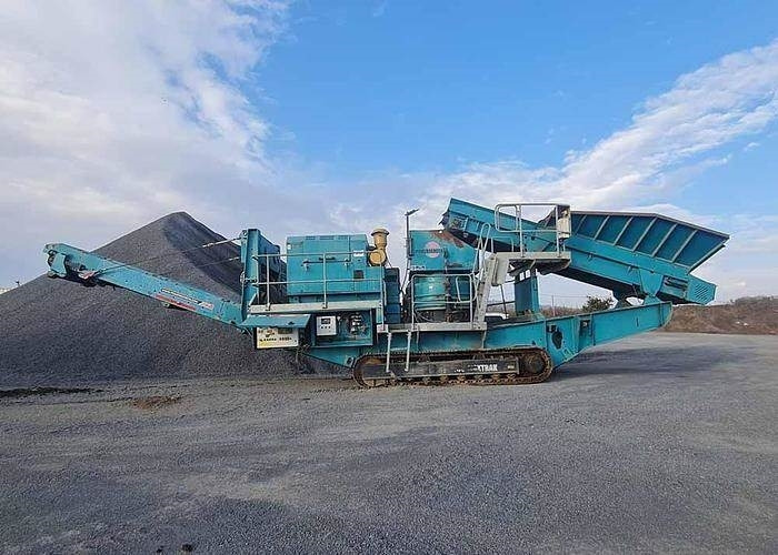 Powerscreen 1000 MAXTRAK - Törőgép: 2 kép. Powerscreen 1000 MAXTRAK - Törőgép: 2 kép.