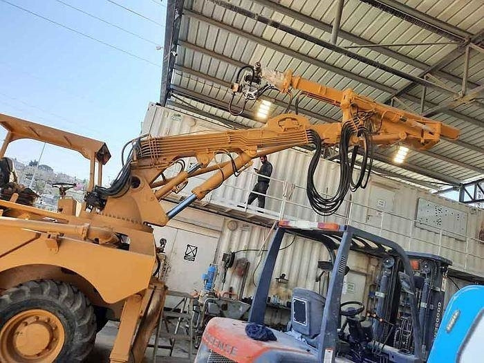 SIKA PUTZMESITER PM500P - Betonipari gép: 2 kép. SIKA PUTZMESITER PM500P - Betonipari gép: 2 kép.