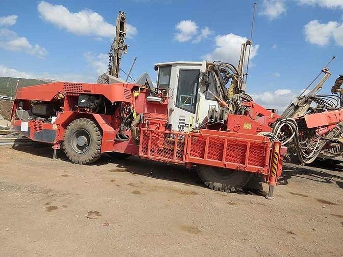 Sandvik DS511-C - Fúrógép: 3 kép. Sandvik DS511-C - Fúrógép: 3 kép.