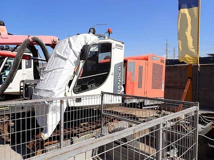Sandvik DX800 - Fúrógép: 3 kép. Sandvik DX800 - Fúrógép: 3 kép.