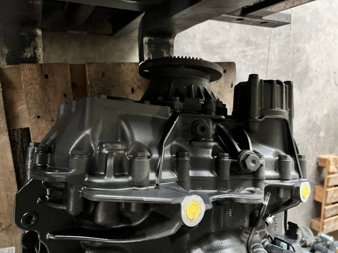 MAN TGA ZF Getriebe 12AS2331 TO - Sebességváltó - Teherautó: 3 kép. MAN TGA ZF Getriebe 12AS2331 TO - Sebességváltó - Teherautó: 3 kép.