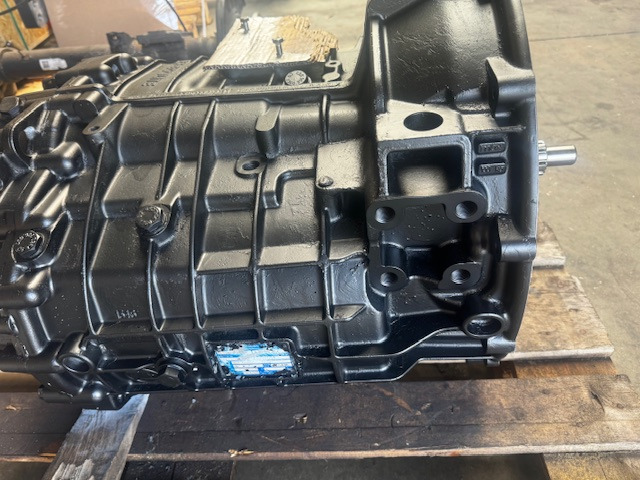 ZF 6AS800 TO generalüberholt MAN Getriebe - Sebességváltó: 3 kép. ZF 6AS800 TO generalüberholt MAN Getriebe - Sebességváltó: 3 kép.
