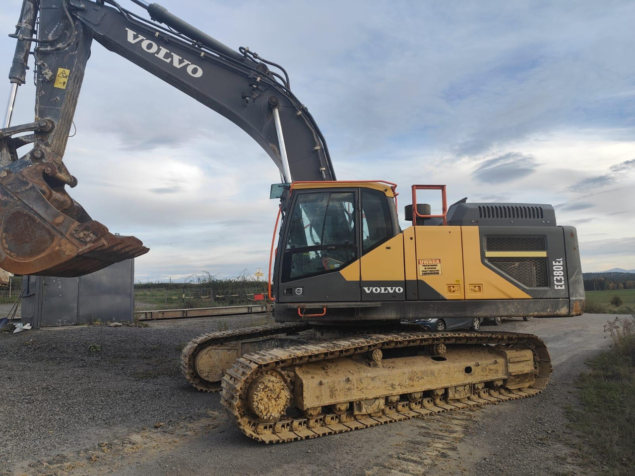 Volvo EC 380EL - Lánctalpas kotró: 1 kép. Volvo EC 380EL - Lánctalpas kotró: 1 kép.