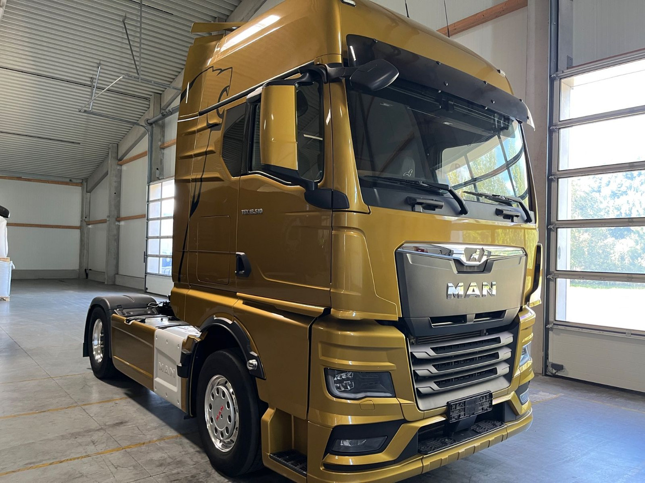 MAN TGX 18.510 - Nyergesvontató: 3 kép. MAN TGX 18.510 - Nyergesvontató: 3 kép.