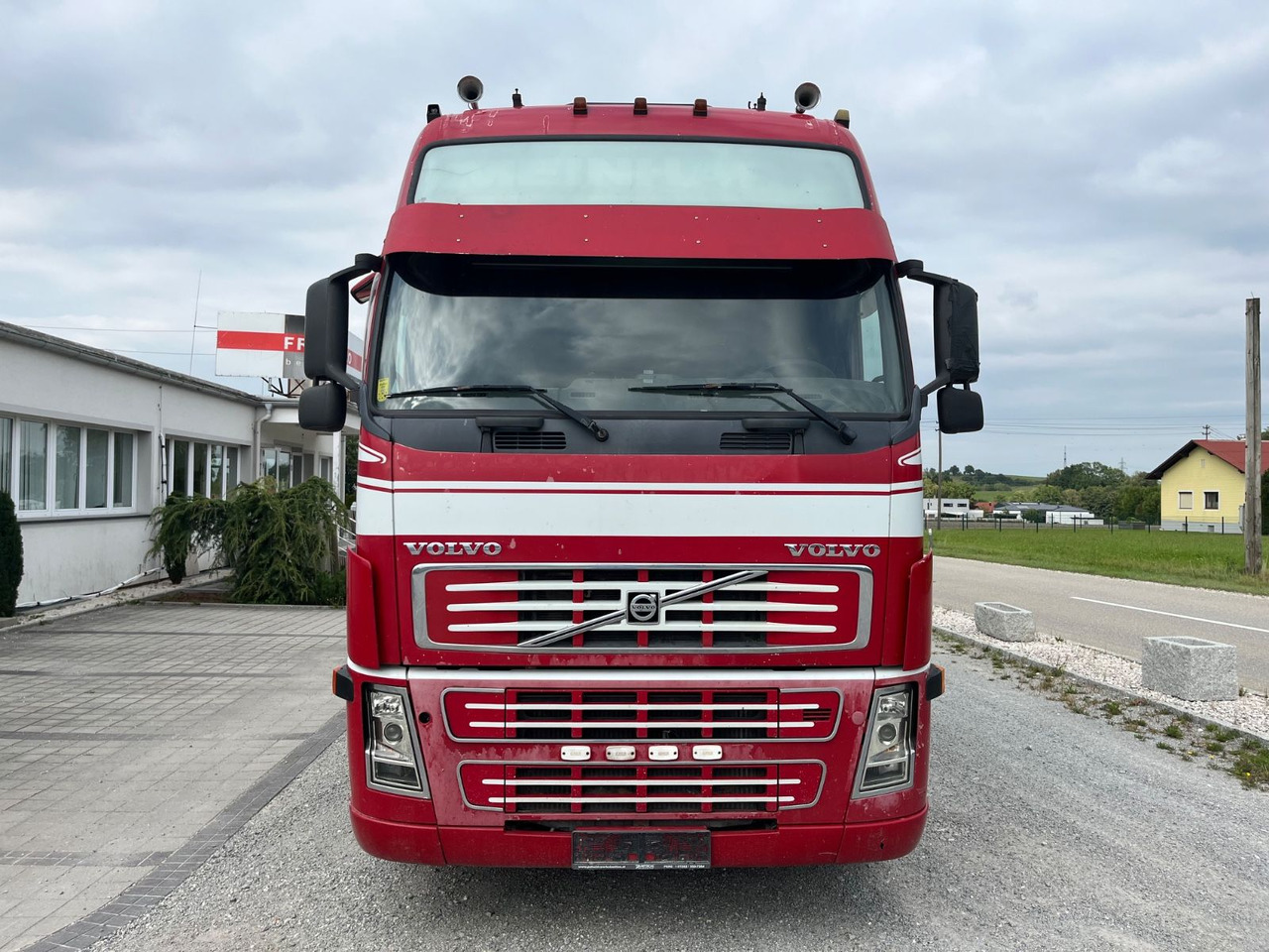 Volvo FH16 610 Palfinger 23002 - Darus autó: 2 kép. Volvo FH16 610 Palfinger 23002 - Darus autó: 2 kép.