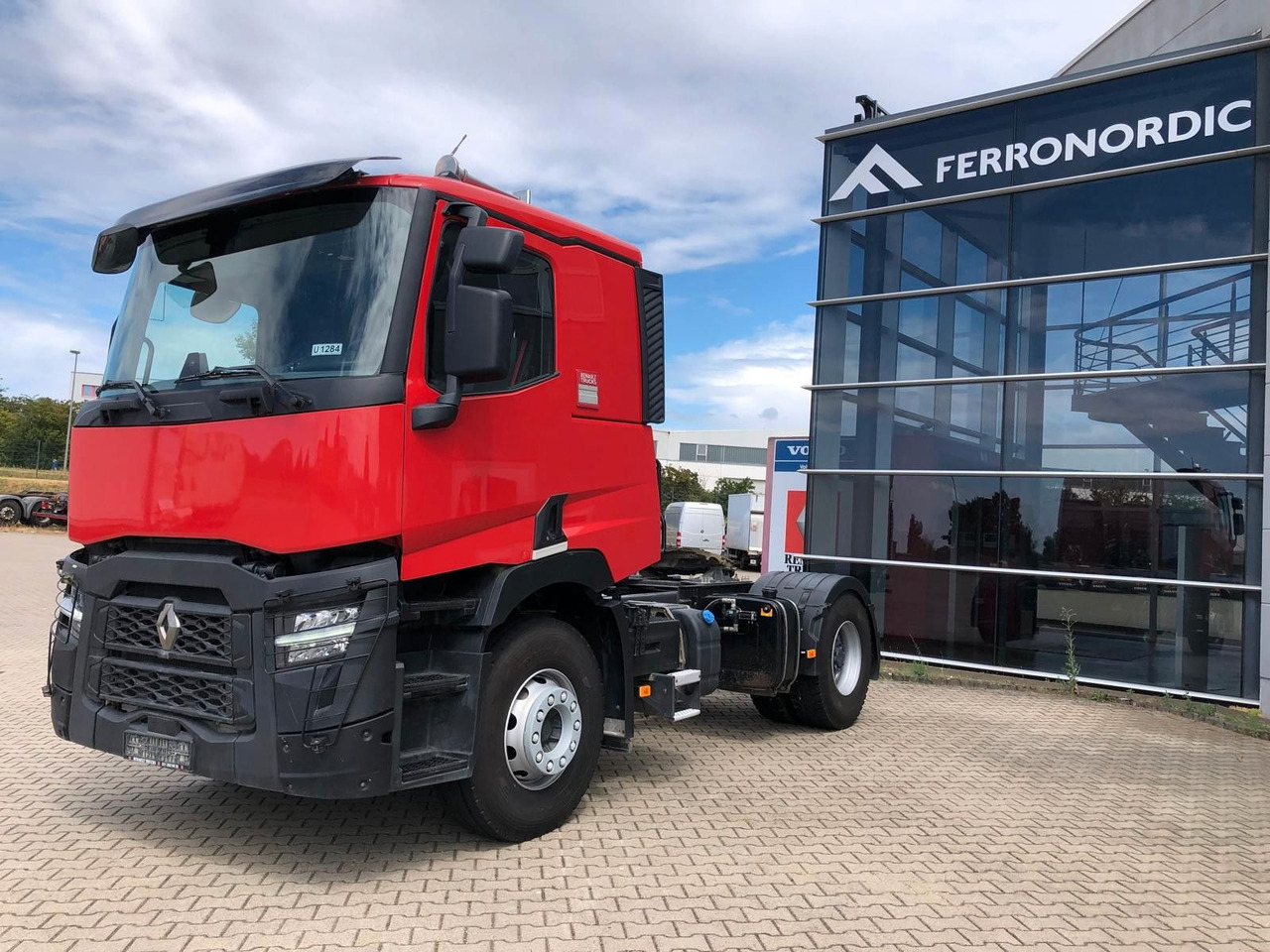 Renault C480 Kipphydraulik*AP Achsen*TÜV NEU - Nyergesvontató: 2 kép. Renault C480 Kipphydraulik*AP Achsen*TÜV NEU - Nyergesvontató: 2 kép.
