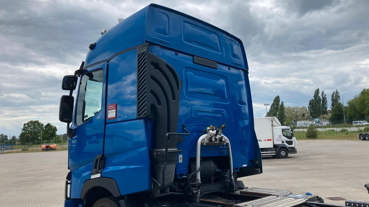Renault T460 Retarder*ADR*Standklima*PTO*Xenon*Navi - Nyergesvontató: 4 kép. Renault T460 Retarder*ADR*Standklima*PTO*Xenon*Navi - Nyergesvontató: 4 kép.