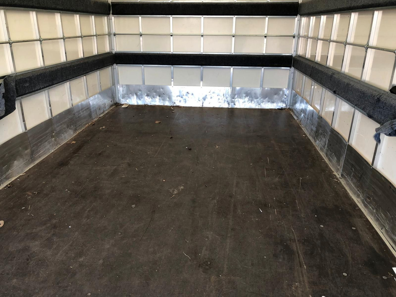 Dobozos kisteherautó Renault MASTER RED 3.5T*LBW*Klima*4.2m*AUCH MIETE: 7 kép.