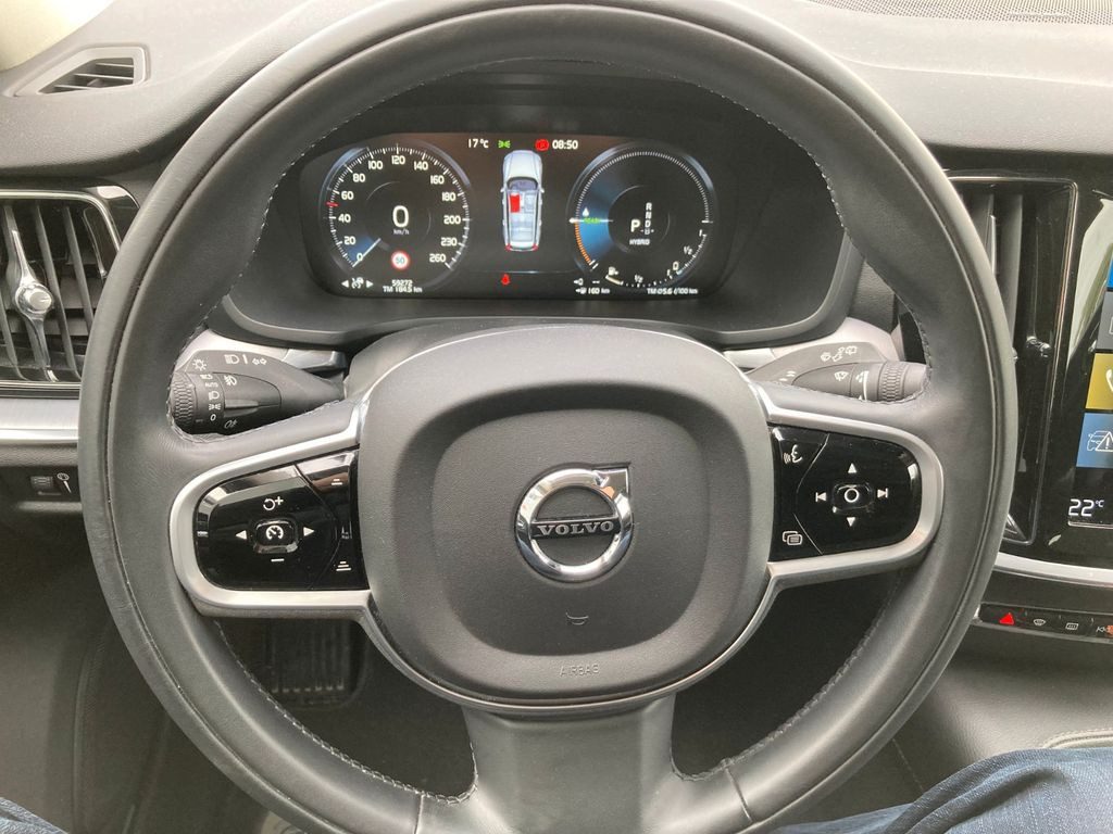 Volvo V60 T6 AWD R-Design Expression Recharge Plug-In  lízing Volvo V60 T6 AWD R-Design Expression Recharge Plug-In: 7 kép.