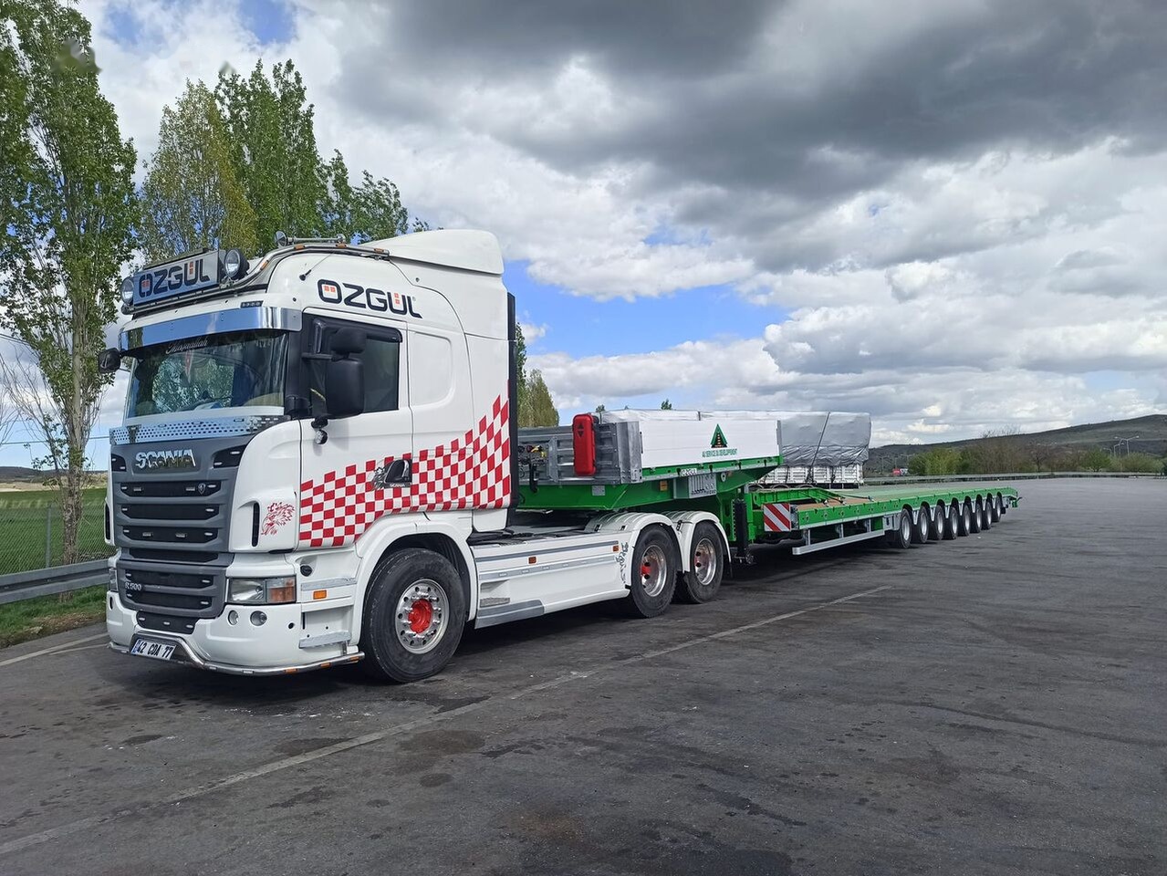 Új Pótkocsi mélybölcsős a következők szállításához nehézgépek Özgül 8 AXLE LOWBED SEMI TRAILER: 13 kép.