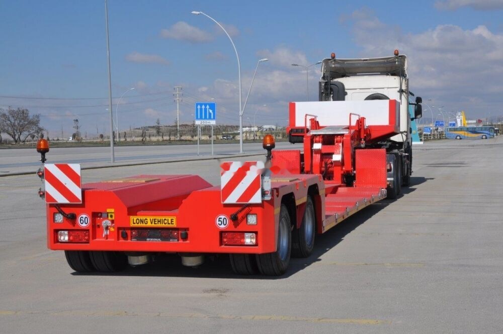 Özgül LOW LOADER LOVBED - Félpótkocsi mélybölcsős: 1 kép. Özgül LOW LOADER LOVBED - Félpótkocsi mélybölcsős: 1 kép.
