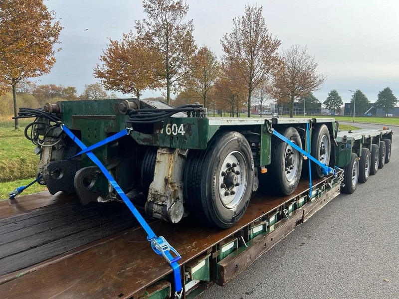 Goldhofer THP XLE 8 (3+5 low loader) - Félpótkocsi mélybölcsős: 4 kép. Goldhofer THP XLE 8 (3+5 low loader) - Félpótkocsi mélybölcsős: 4 kép.