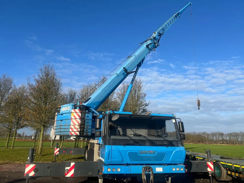 Grove GMK 4080-1 Mobile Crane - Darus autó: 2 kép. Grove GMK 4080-1 Mobile Crane - Darus autó: 2 kép.