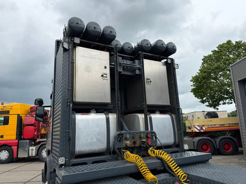 Scania R580 V8 8x4/4 HNA - Nyergesvontató: 4 kép. Scania R580 V8 8x4/4 HNA - Nyergesvontató: 4 kép.