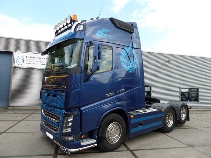 Volvo FH 16.650 6x2 - Nyergesvontató: 1 kép. Volvo FH 16.650 6x2 - Nyergesvontató: 1 kép.