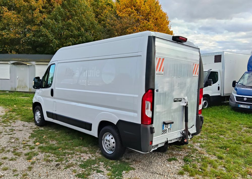 Fiat Ducato - Furgon: 3 kép. Fiat Ducato - Furgon: 3 kép.